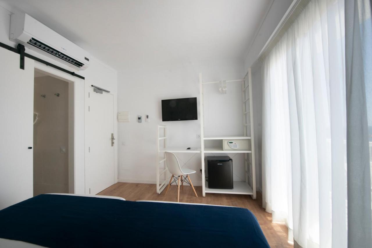 Hostal Blanca Can Picafort  Ngoại thất bức ảnh