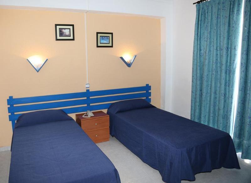 Hostal Blanca Can Picafort  Ngoại thất bức ảnh