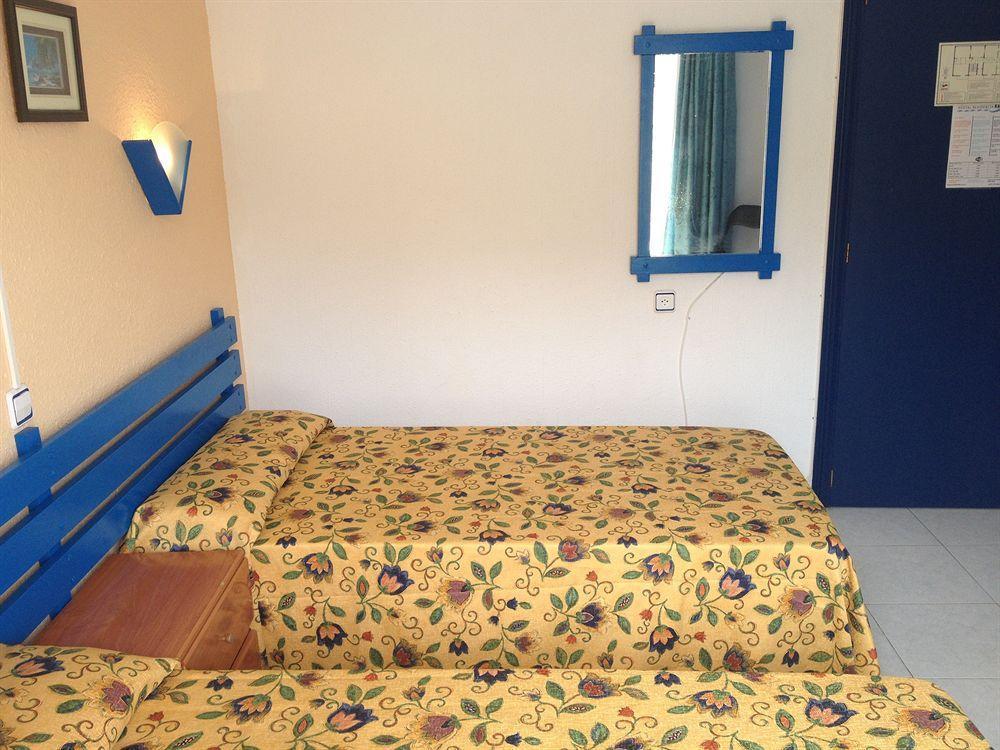 Hostal Blanca Can Picafort  Ngoại thất bức ảnh